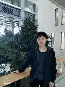 黄晗